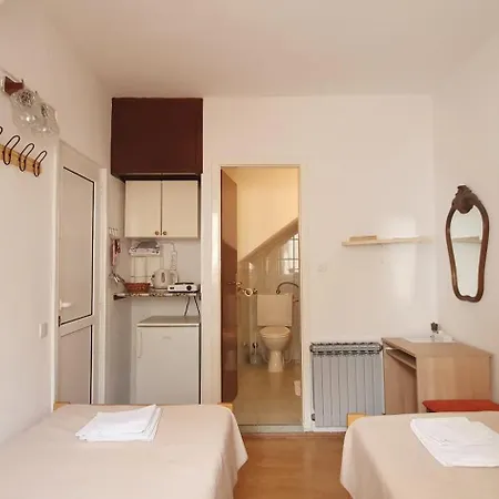 Apartments Juric - 2 A Lovely Room For 2 Hvar Town Exterior photo